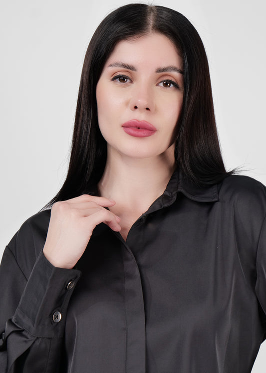 Women Relaxed Fit Shirt with Spread Collar